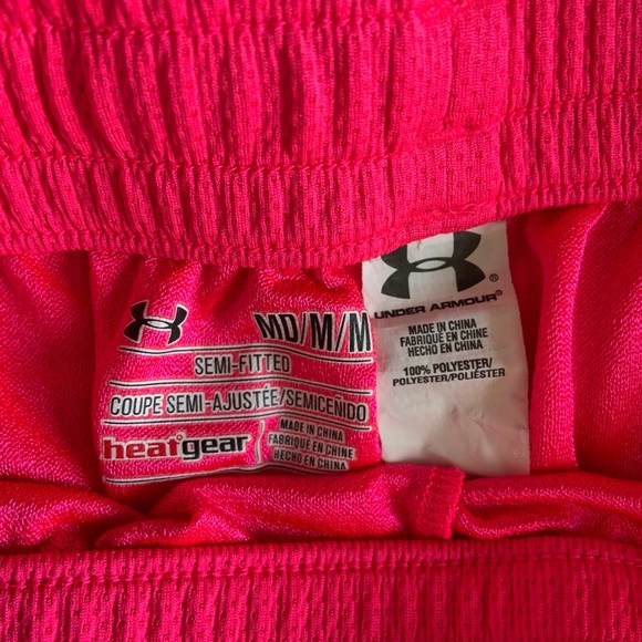Underarmour hot pink short shorts - Picture 6 of 6